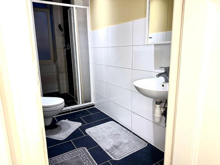 Schoenes Grosses Apartment Im Zentrum Berlins Extérieur photo